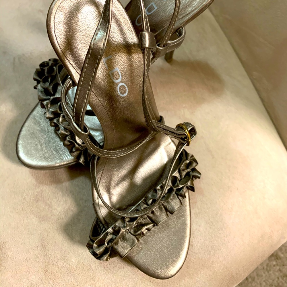 Heeled shoes Aldo Bronce color